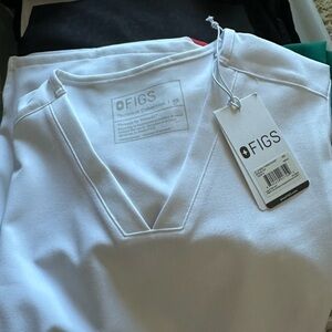 Figs White Scrub Set